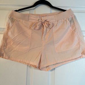 Lou & Grey Light Pink Drawstring Shorts (M)